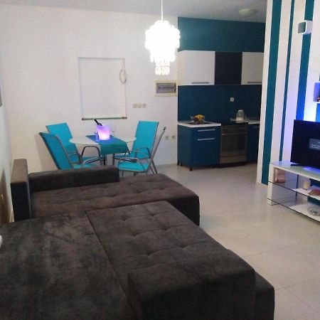Apartment Tara ซูมาร์ติน ภายนอก รูปภาพ