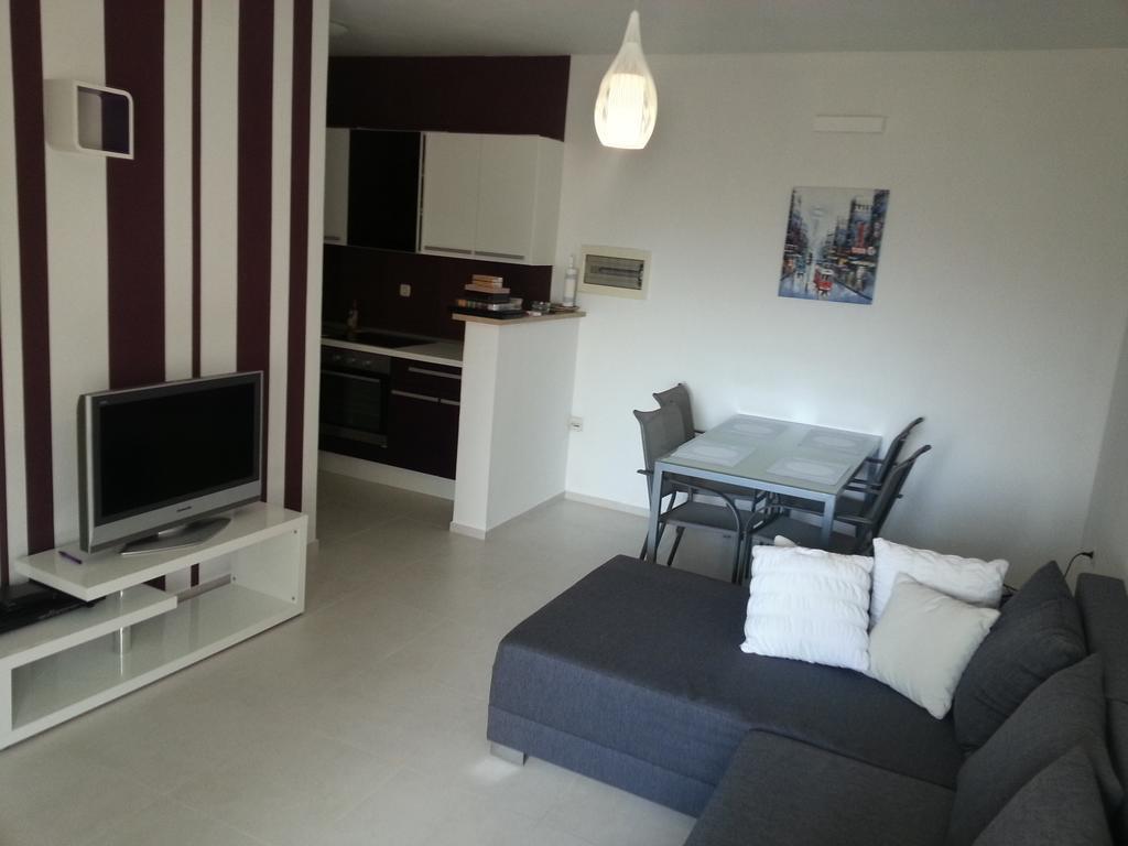 Apartment Tara ซูมาร์ติน ห้อง รูปภาพ